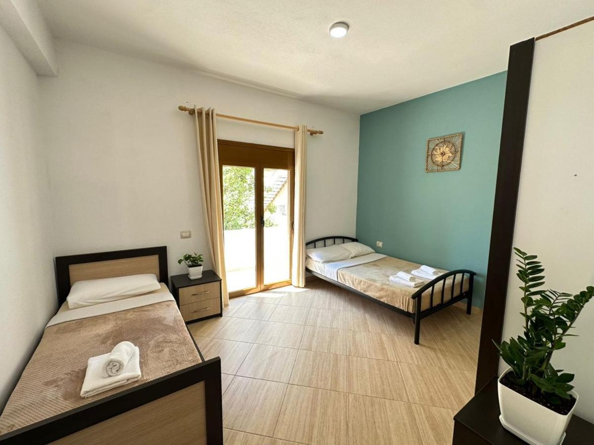Vlora Villa With Private Parking 외부 사진